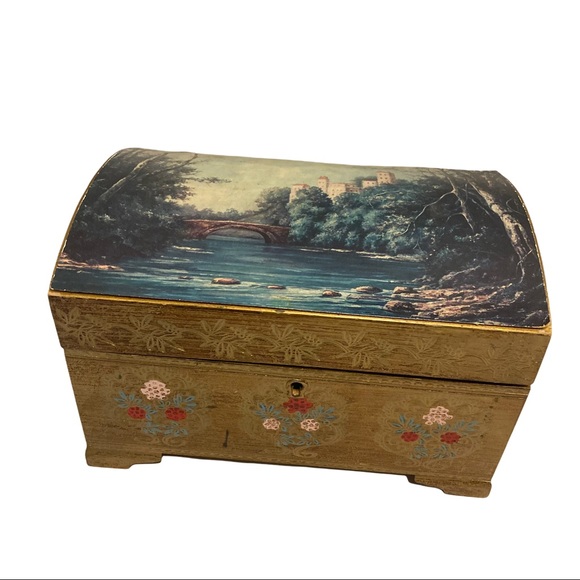 Vintage Florentine Chest Style Musical Jewelry Box! Made in Japan! - Picture 8 of 10